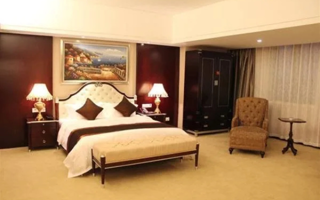 Venice Holiday Hotel
