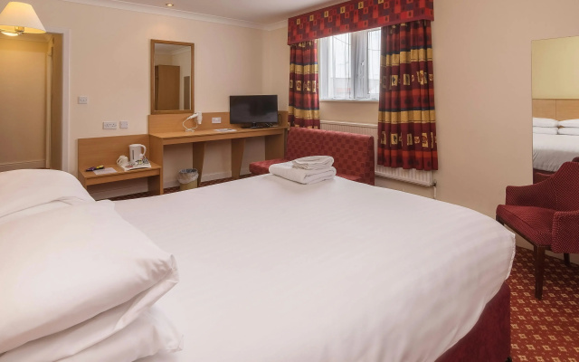 Crewe Arms Hotel