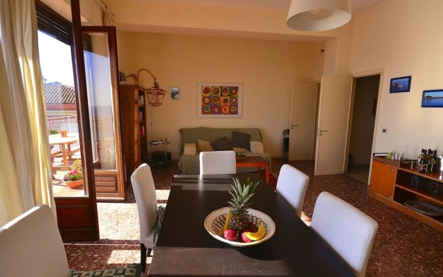 Cozy Holiday Home in Pozzillo with Terrace
