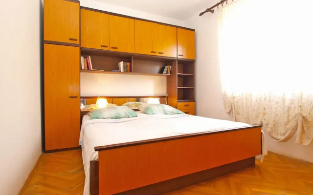 Apartment 1583