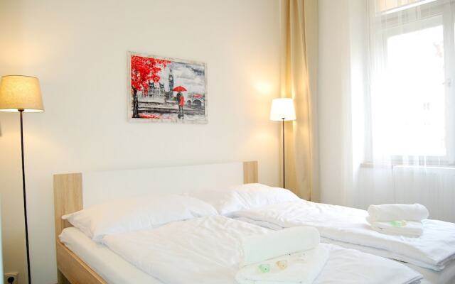 Affinity Hotel Prague 2 вид на фасад
