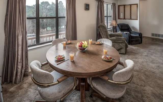 Hopkins - Three Bedroom Cabin