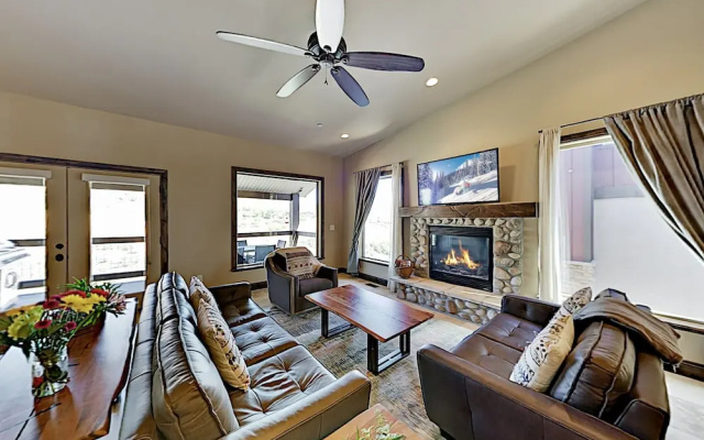 1482hd5m 3 Bedroom Townhouse