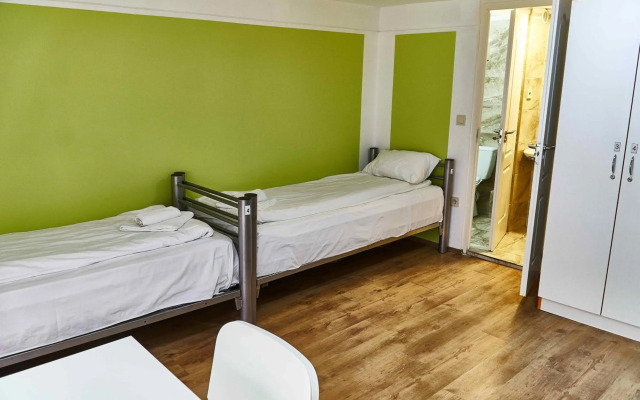 Center Hostel and Guest House