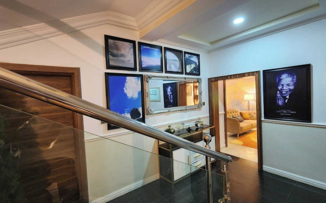 Captain's Residence