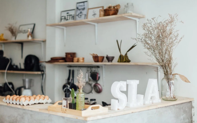 S L A bar n'bed - Hostel