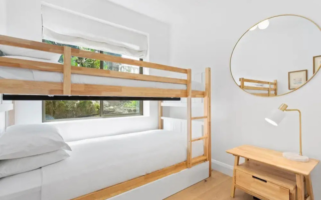 Boutique 2-bed With Stunning Sydney Harbour Views