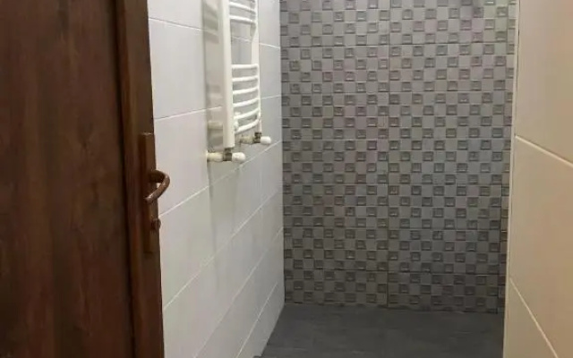 Friendly House