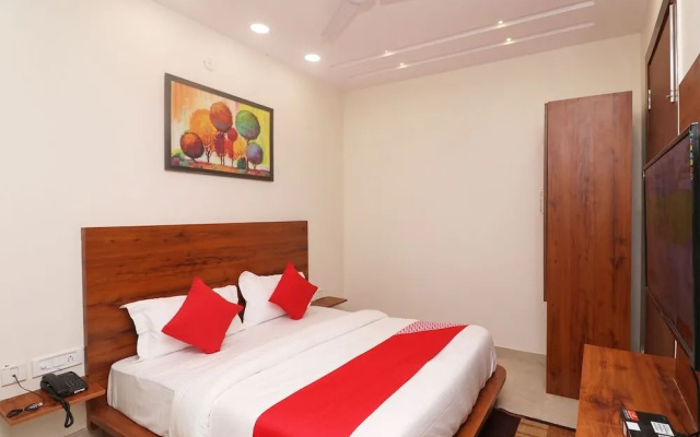 OYO 45940 Grand Imperial