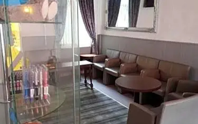 Chesterfield House