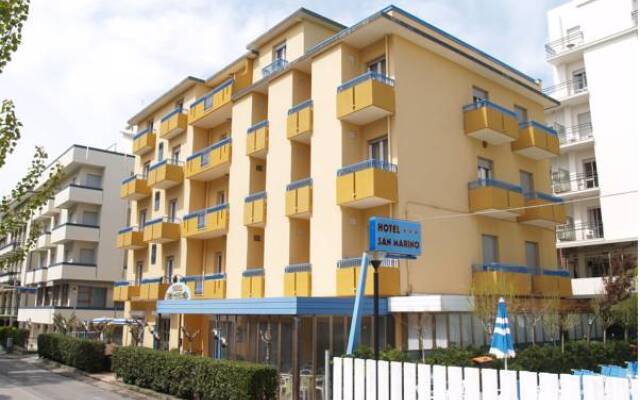 Hotel San Marino Риччоне вид на фасад