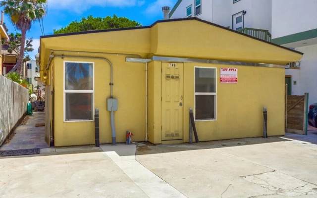 Beach & Bay - 3 Br Home