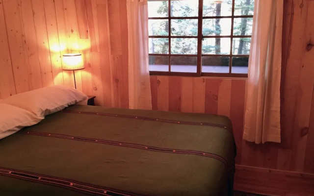 Corkins Lodge