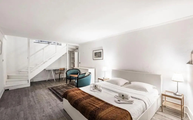Excelsior Lodging - Triplex Invalides