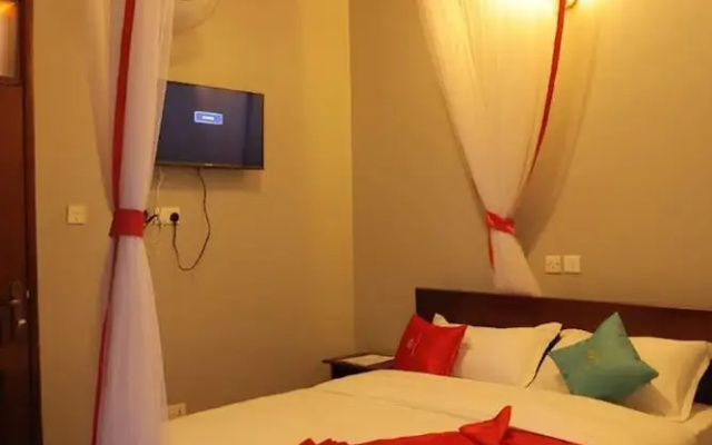 Gemstone Hotel