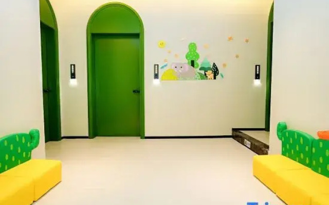 Phoenix Tree Hotel (Zhuhai Hengqin Port)