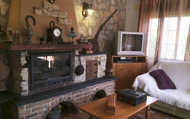 Ad4101 in Denia With 4 Bedrooms and 1 Bathrooms
