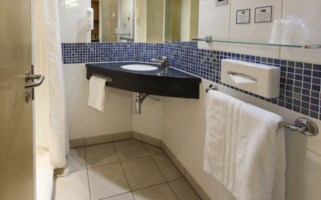 Holiday Inn Express Antrim by IHG