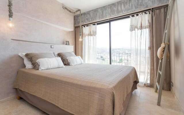 Отель La maison de Lulu комната для гостей