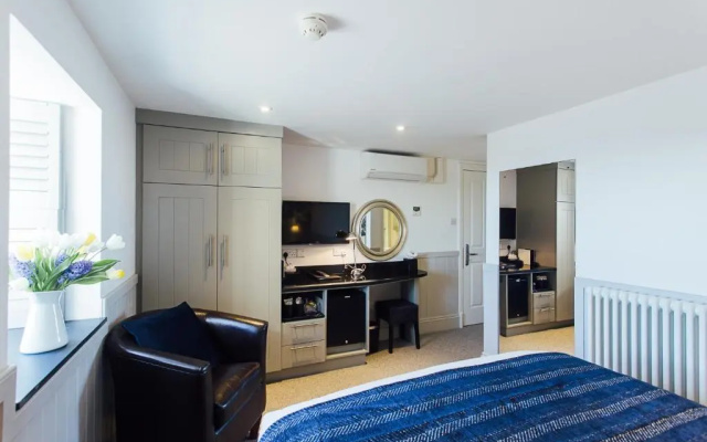 27 The Terrace
