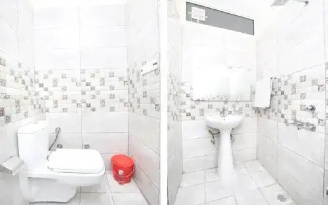 Hotel Prabhat By OYO Rooms