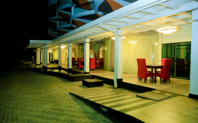 Ceylon Sea Hotel вид на фасад