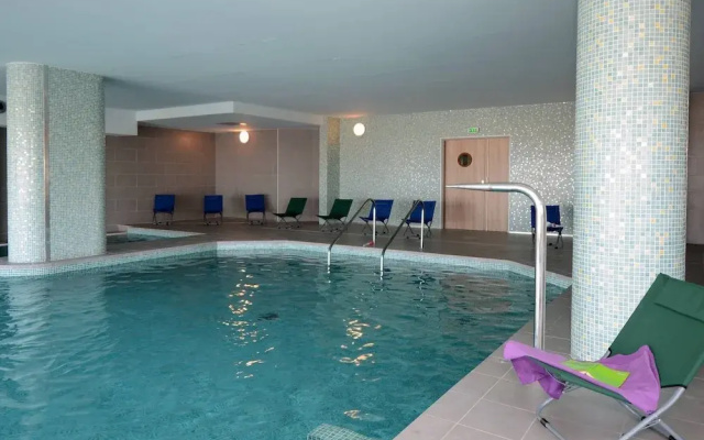 Apartment in Le Lotus Blanc With Sea View