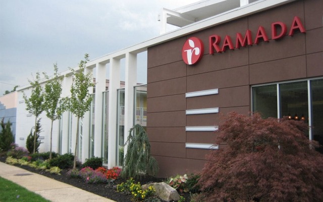 Ramada by Wyndham Rockville Centre 1