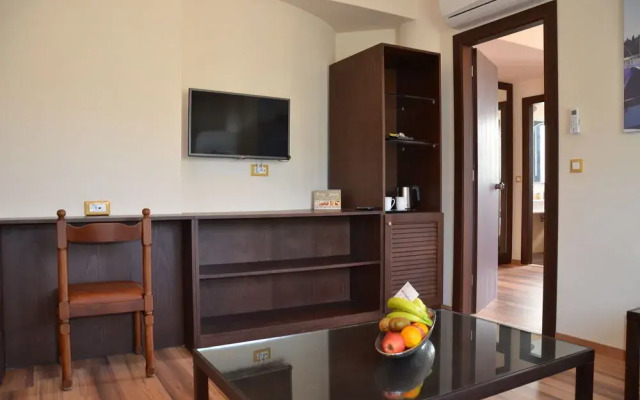 Ladiko Inn Hotel
