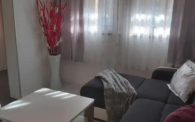 Apartment Mira