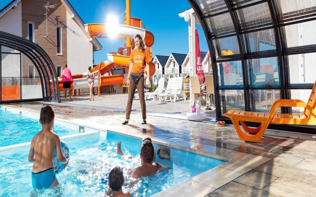 Apartment With a Pool, Attractions for Children