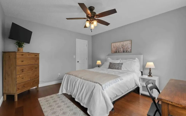 Southern Sunshine Retreat