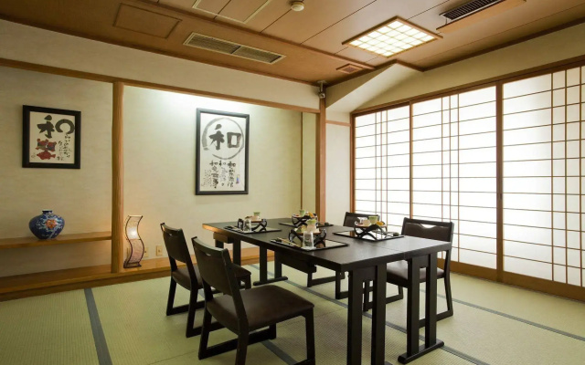 Yamatoya Honten 