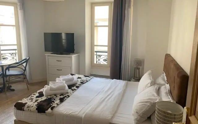 Lovely parisien apartment (opera 3)