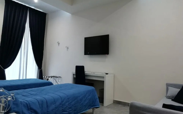 Botanic Charm