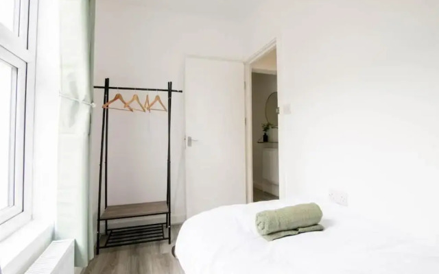 Cosy 3 Bed Flat in Southsea