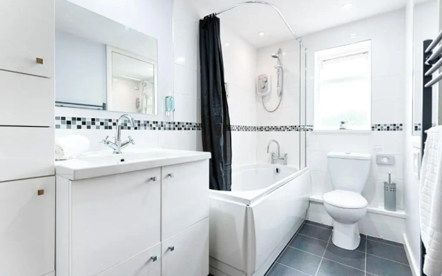 Cosy 2 bed - with relaxing garden!