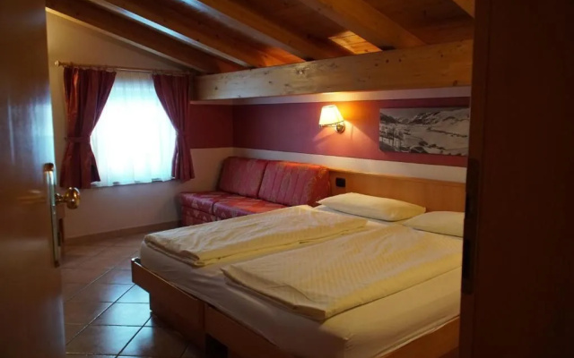 Hotel Garni Rin da Rin