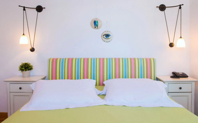Niriedes Hotel