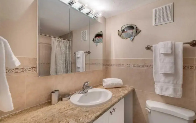 Madeira Beach Yacht Club 343H by Distinctive Beach Rentals