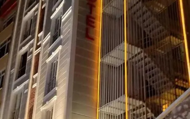 Selis Hotel