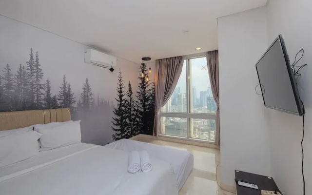 Luxury And Strategic 1Br Apartment At The Empyreal Epicentrum