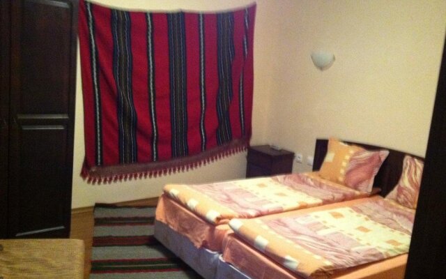 Отель Klecherova House Банско комната для гостей