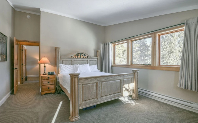 Tennis Townhomes 1319