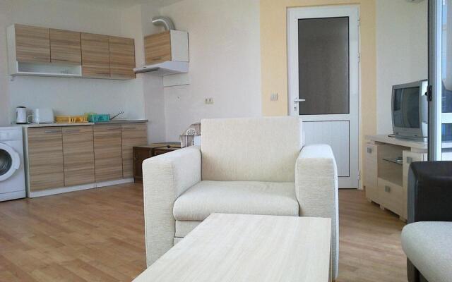 Отель Apartcomplex Perla Болгария, Солнечный берег - отзывы, цены и фото номеров - забронировать отель Apartcomplex Perla онлайн комната для гостей