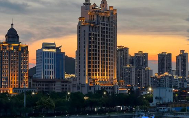 Rezen Select  Hotel (Gulangyu Pier Sea View)