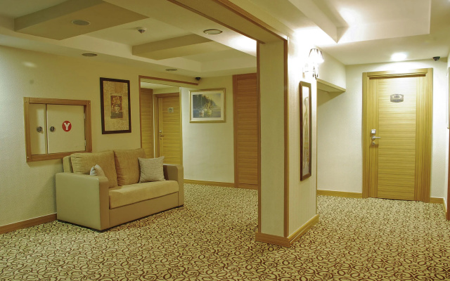 Emir Royal Hotel