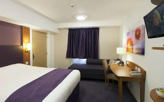 Premier Inn Chester Central - South East