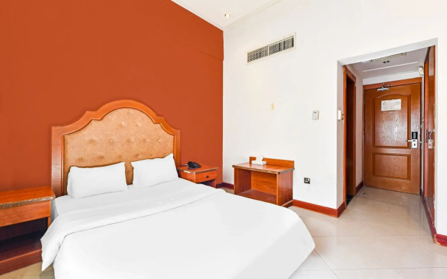 Riviera Hotel by OYO