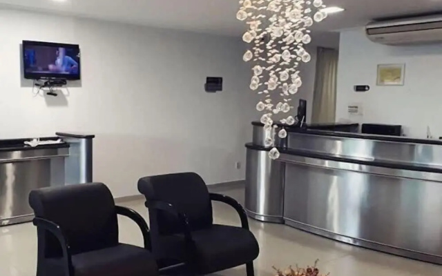 Augustos Hotel